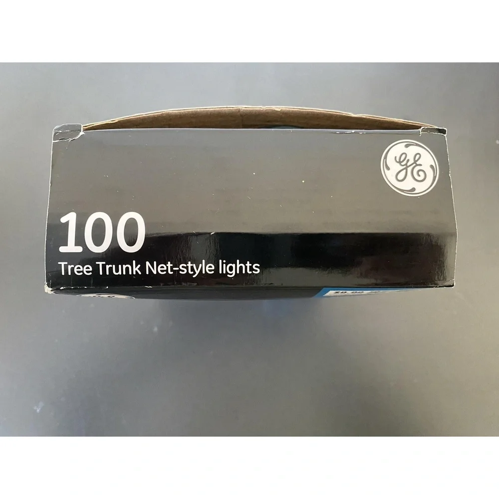 100 Tree Trunk Net-Style Lights (White)
